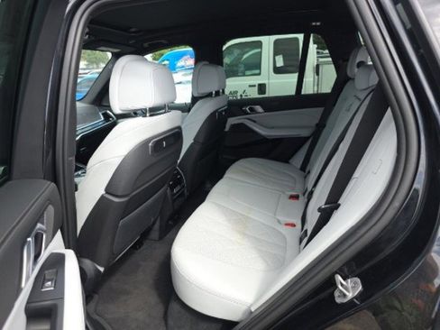 Used 2026 BMW X5 xDrive40i image 6
