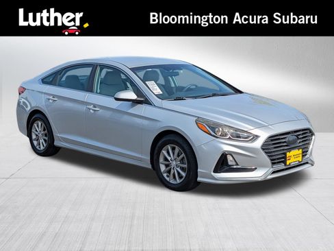 Used 2018 Hyundai Sonata SE FWD image 1