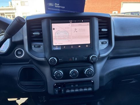 Used 2024 RAM 2500 Tradesman w/ Chrome Appearance Group image 25