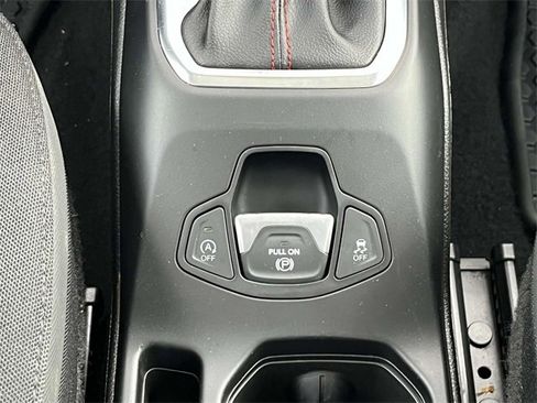 Used 2023 Jeep Renegade Trailhawk w/ Sun/Sound Group image 18