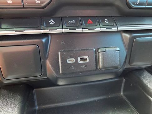 Used 2022 Chevrolet Silverado 1500 LT Trail Boss w/ Bed Protection Package AWD/4WD image 30