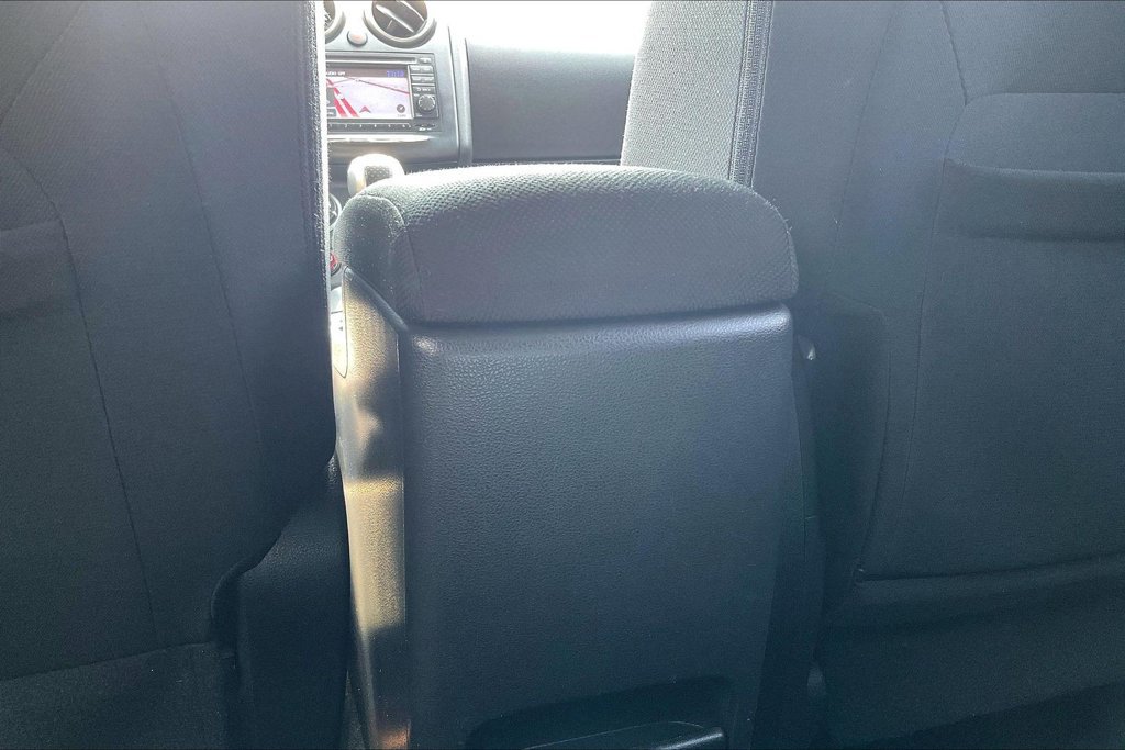 Used 2013 Nissan Rogue SV w/ Premium Pkg AWD/4WD image 41