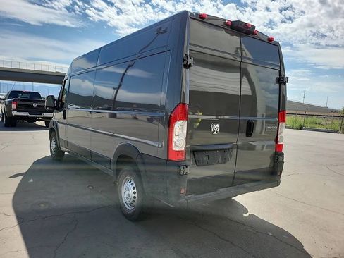 Used 2025 RAM ProMaster 2500 FWD image 4