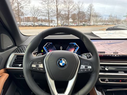 New 2026 BMW X5 xDrive50e w/ Executive Package AWD/4WD image 18