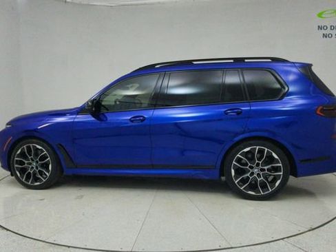 Used 2025 BMW X7 M60i image 76