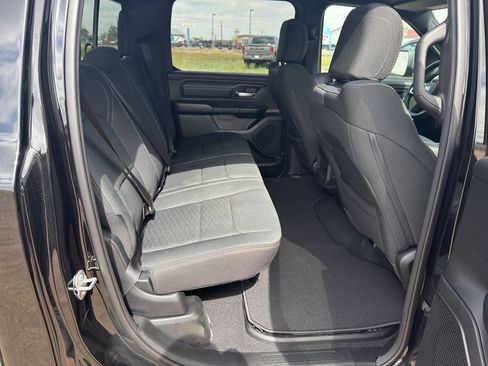 New 2026 RAM 1500 Express AWD/4WD image 12