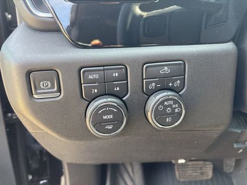 Used 2024 Chevrolet Silverado 1500 RST image 30