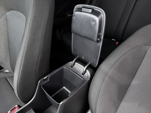 New 2026 Hyundai Kona SE image 19