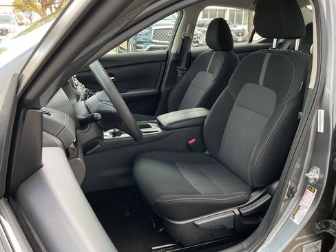 Used 2024 Nissan Sentra SV image 13