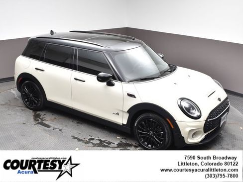 Used 2022 MINI Cooper Clubman S w/ Premium Package image 30