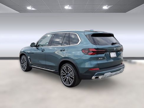 Used 2026 BMW X5 xDrive40i w/ Executive Package AWD/4WD image 3