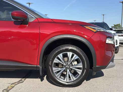 Used 2023 Nissan Rogue SV w/ SV Premium B Package FWD image 9