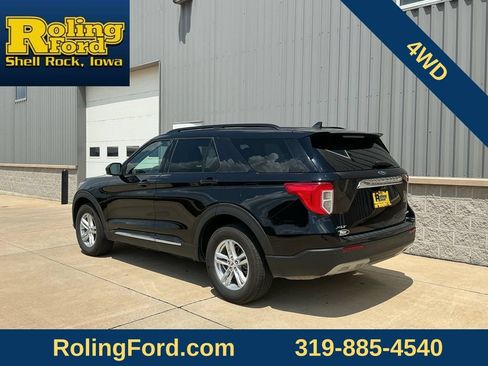 Used 2022 Ford Explorer XLT w/ Equipment Group 202A AWD/4WD image 3
