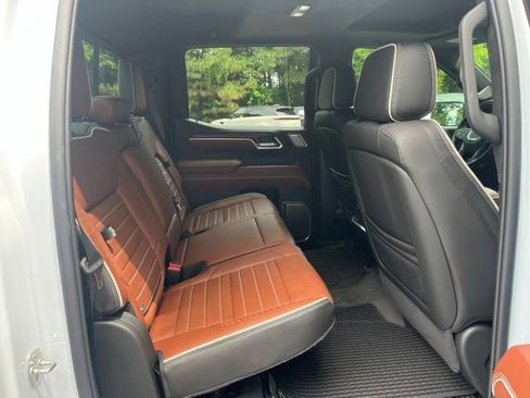 Used 2026 GMC Sierra 1500 Denali Ultimate AWD/4WD image 13