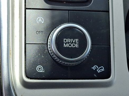 Used 2021 Ford Explorer XLT w/ Equipment Group 202A AWD/4WD image 24