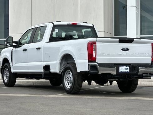 New 2026 Ford F250 XL w/ XL Chrome Package image 5