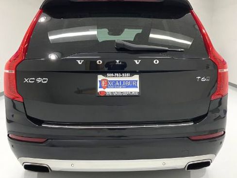 Used 2017 Volvo XC90 T6 Momentum w/ Vision Package image 15