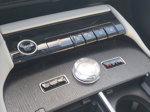 New 2025 Lincoln Navigator L Black Label image 25