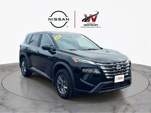 Used 2026 Nissan Rogue S AWD/4WD image 1