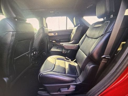 Used 2022 Ford Explorer ST w/ Equipment Group 401A image 10