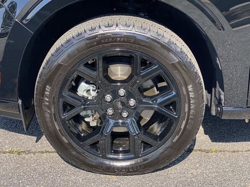 Certified 2025 Ford Maverick Lobo AWD/4WD image 10