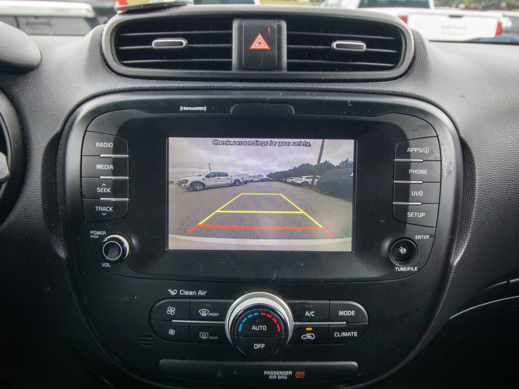 Used 2018 Kia Soul + FWD image 25