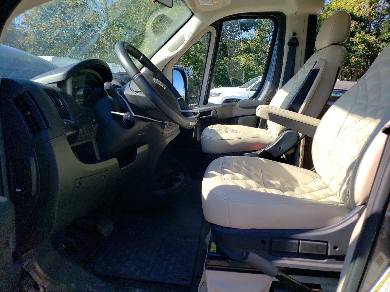 Used 2021 RAM ProMaster 3500 w/ Convenience Group FWD image 5