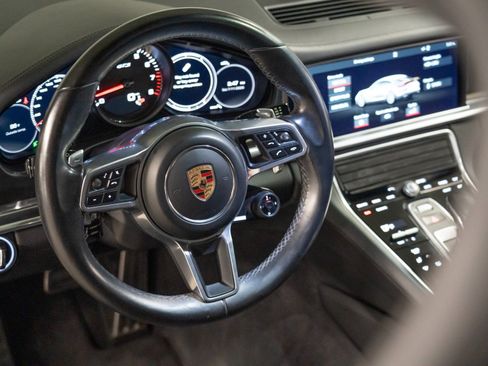Certified 2020 Porsche Panamera GTS AWD/4WD image 14
