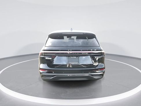 Used 2025 Lincoln Nautilus Premier w/ Jet Appearance Package image 7