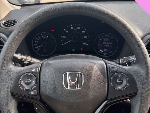 Used 2017 Honda HR-V EX image 7