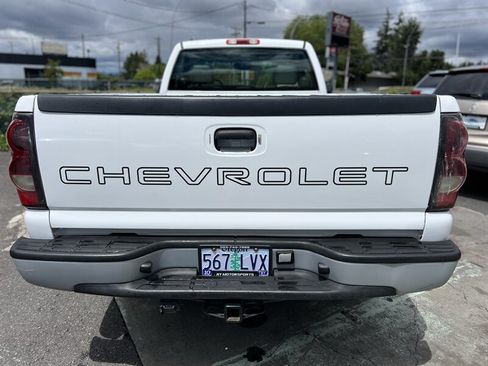 Used 2005 Chevrolet Silverado 1500 W/T RWD image 4