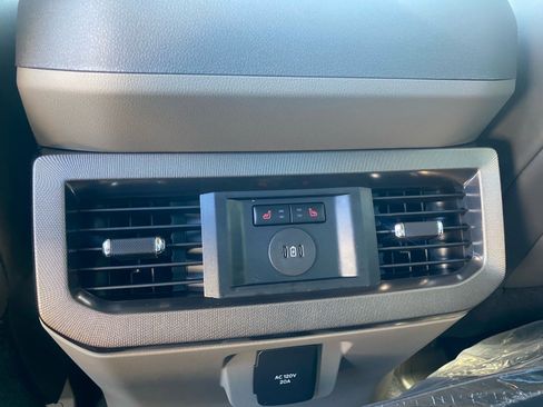 New 2026 Ford F250 Platinum w/ Platinum Plus Package image 18