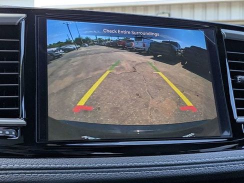 New 2026 Chrysler Pacifica Select image 22