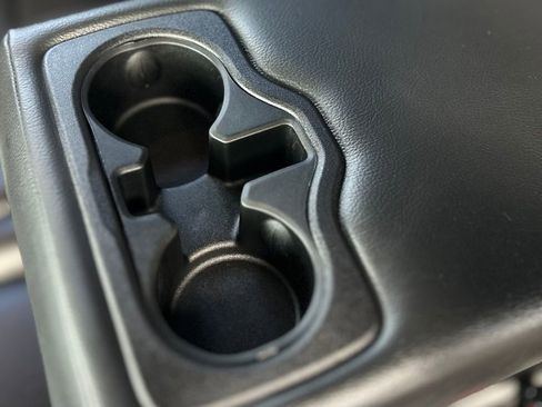 Used 2018 Jeep Compass Latitude w/ Cold Weather Group image 7