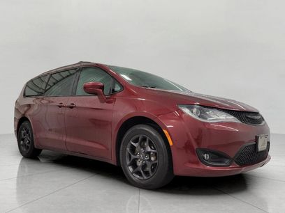 Used 2018 Chrysler Pacifica Touring-L Plus