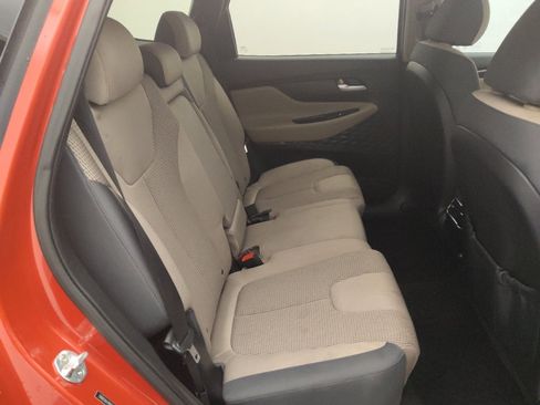 Used 2022 Hyundai Santa Fe SE FWD image 19