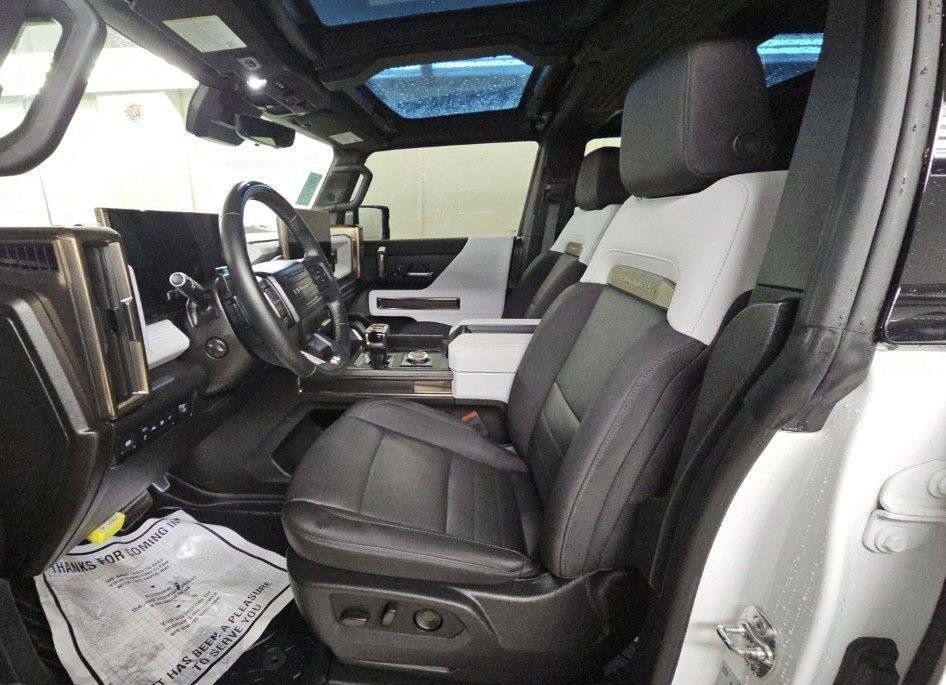 Used 2025 GMC Hummer EV 3X w/ Extreme Off-Road Package AWD/4WD image 4