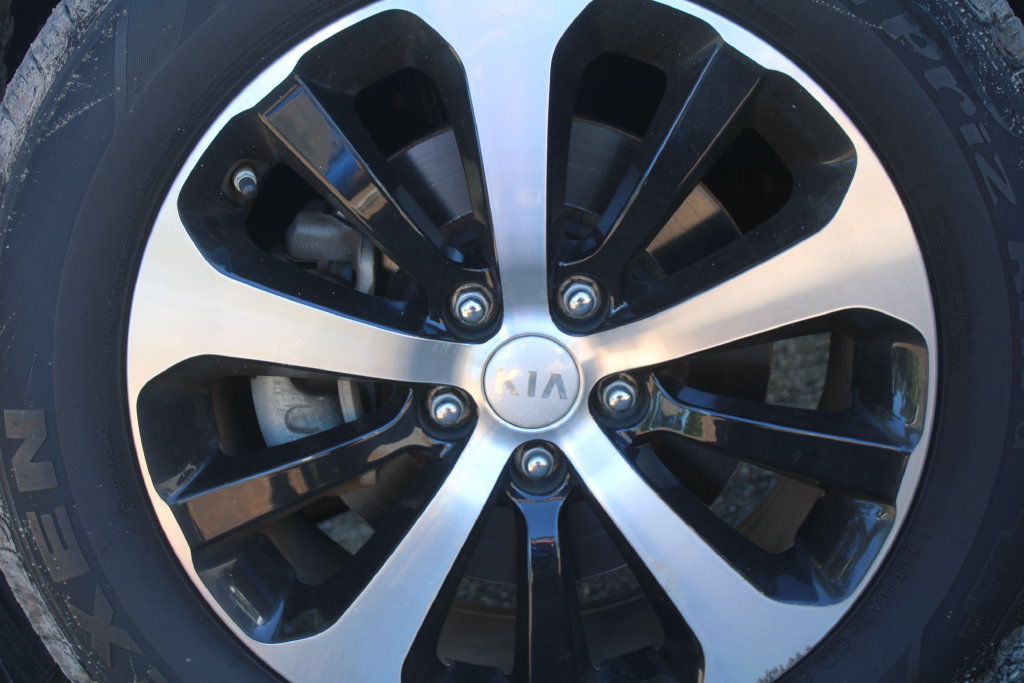 Used 2016 Kia Sorento EX FWD image 17