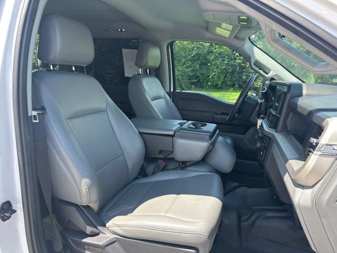 Used 2023 Ford F250 XL w/ Snow Plow Prep Package AWD/4WD image 24