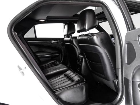 Used 2022 Chrysler 300 S RWD image 42