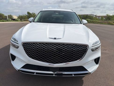 Used 2023 Genesis GV70 2.5T w/ Advanced Package AWD/4WD image 2