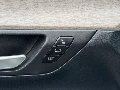 Certified 2024 Toyota Grand Highlander AWD image 20