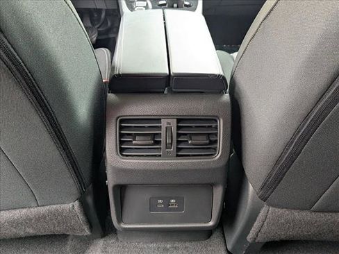 Certified 2023 Nissan Rogue SV FWD image 16