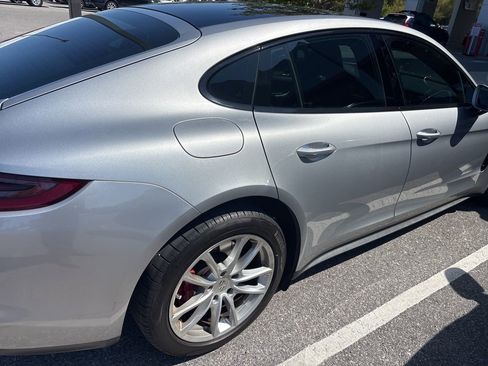 Used 2017 Porsche Panamera 4S image 7