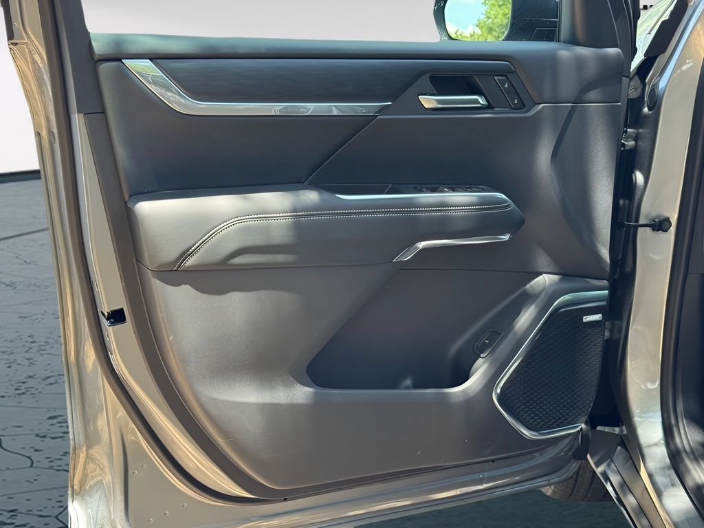 New 2026 GMC Acadia Elevation w/ LPO, Floor Liner Package FWD image 11