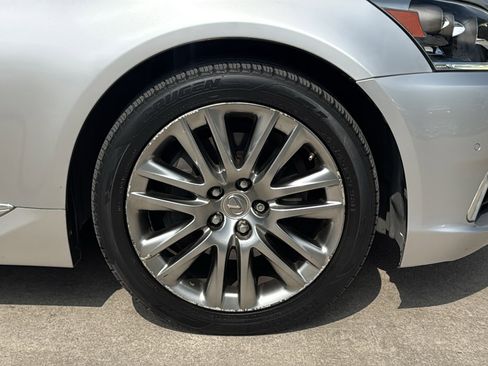 Used 2013 Lexus LS 460 L w/ Preferred Accessory Package image 32