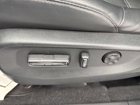 Used 2020 Honda CR-V EX-L image 19