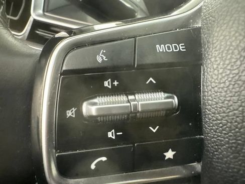 Used 2025 Kia Sorento S FWD image 23