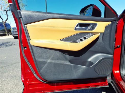 Used 2023 Nissan Rogue Platinum w/ Platinum Premium Package image 20