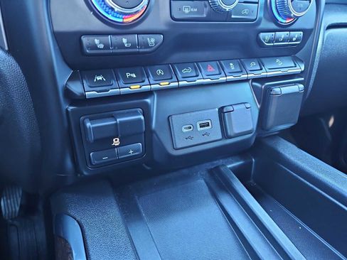 Used 2021 GMC Sierra 1500 Denali w/ Technology Package image 31